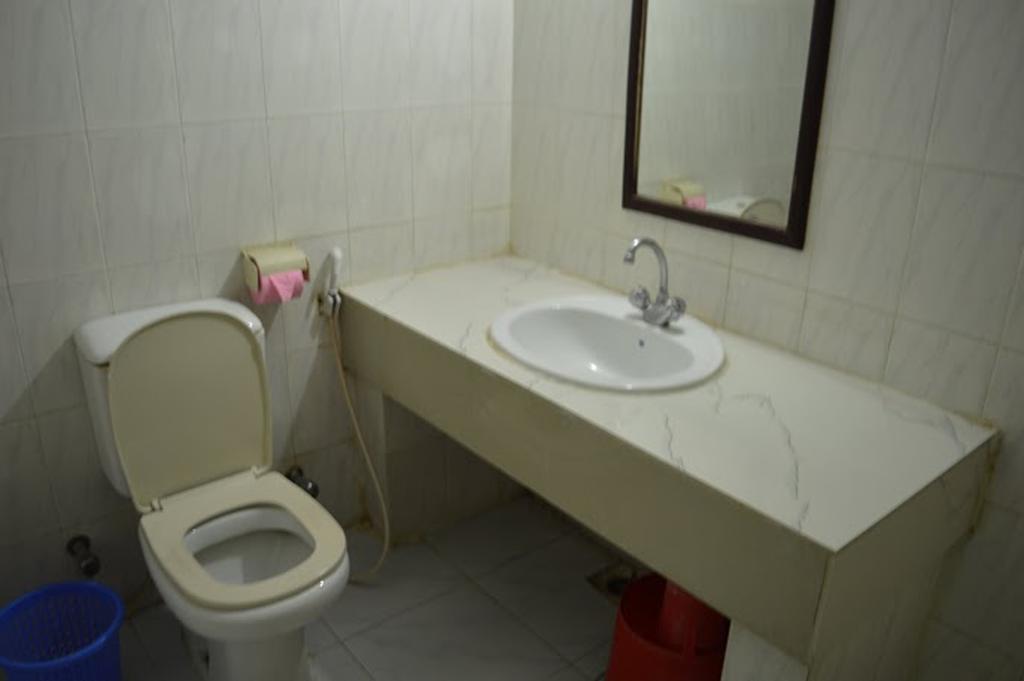 Hotel Mishuk Cox's Bazar Exterior foto