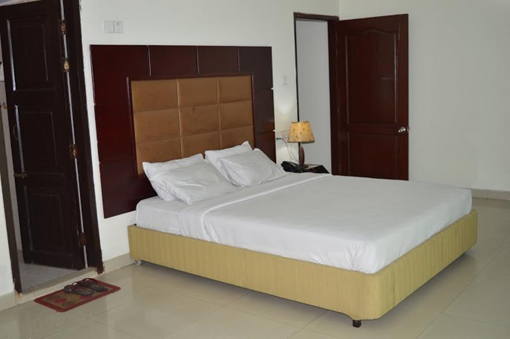 Hotel Mishuk Cox's Bazar Exterior foto